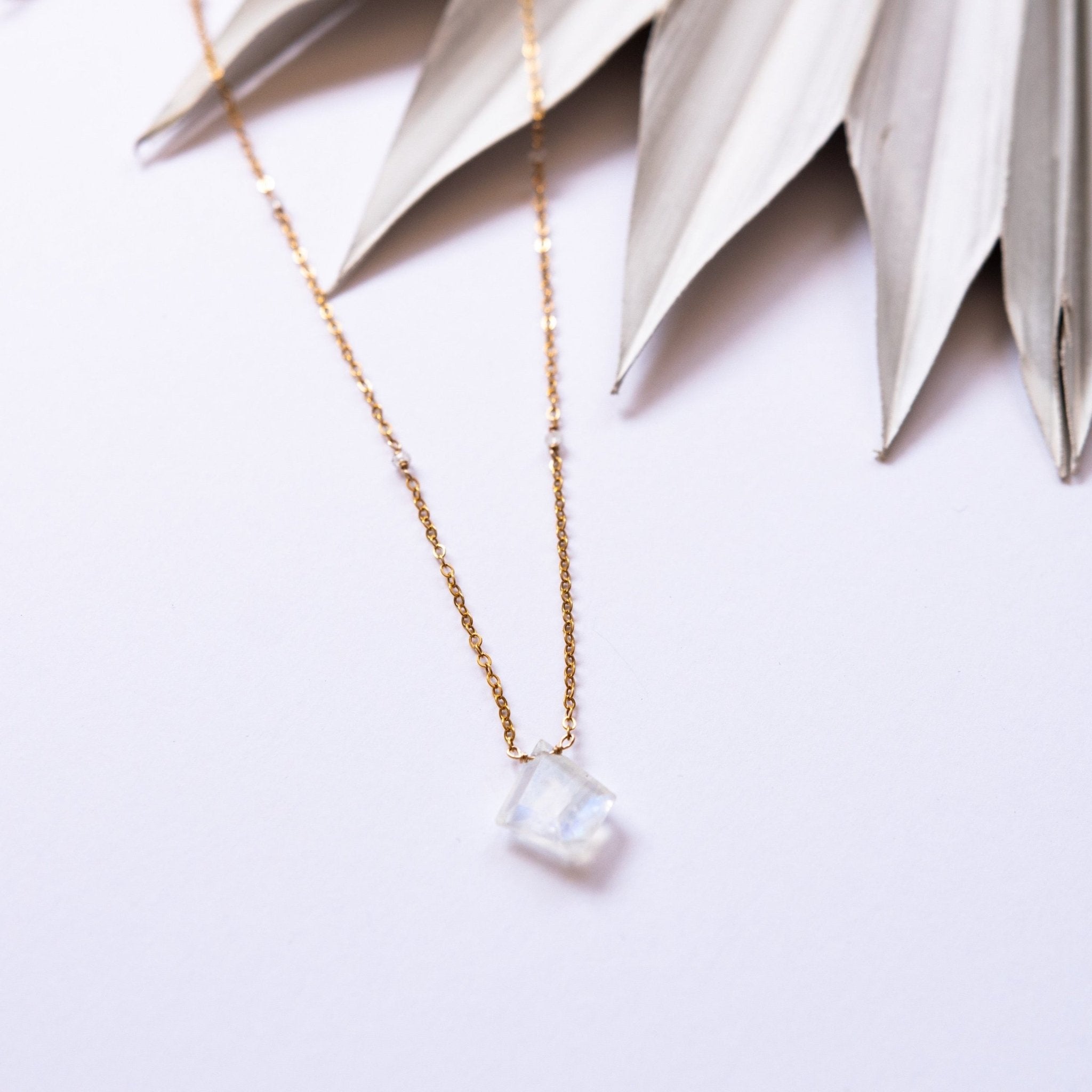 Aura Necklace - Tree Myriah