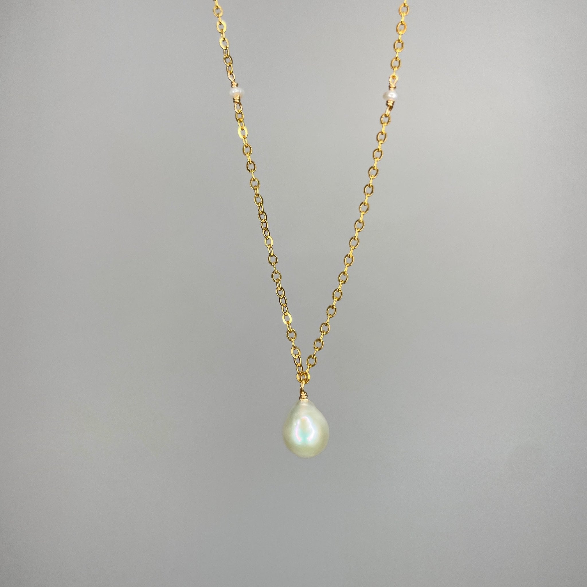 Aura Necklace - Tree Myriah