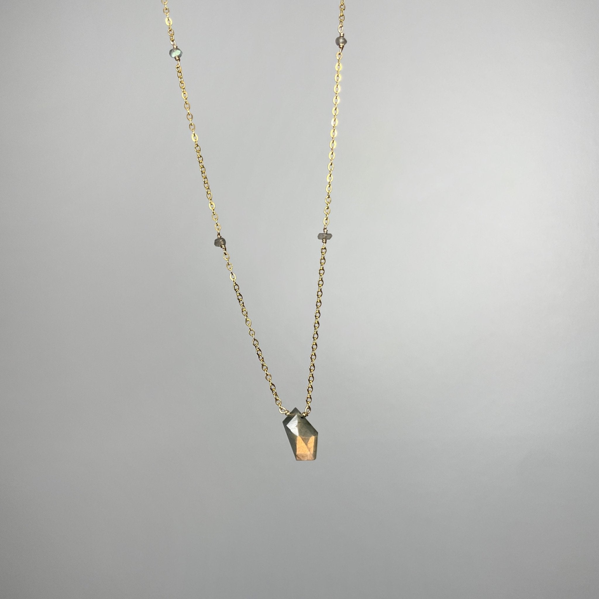 Aura Necklace - Tree Myriah