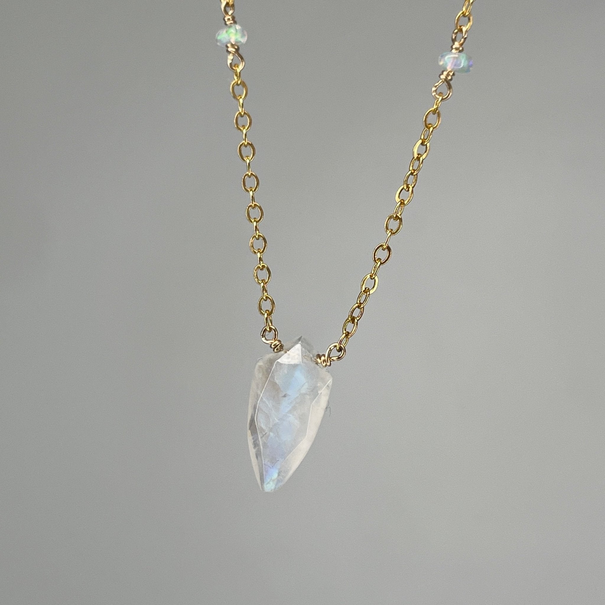 Luminescent // Opal &amp; Pearl Necklace - Tree Myriah